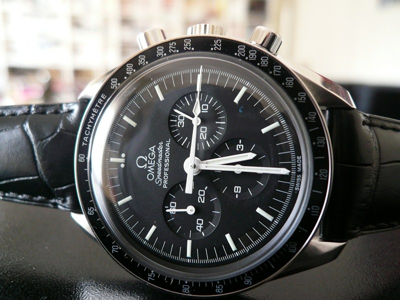 OMEGA SPEEDMASTER MOONWATCH
 	 
