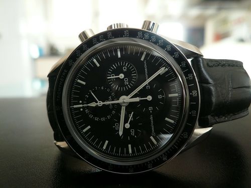 OMEGA SPEEDMASTER MOONWATCH MOONPHASE
