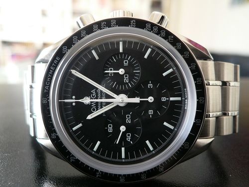 OMEGA SPEEDMASTER MOONWATCH