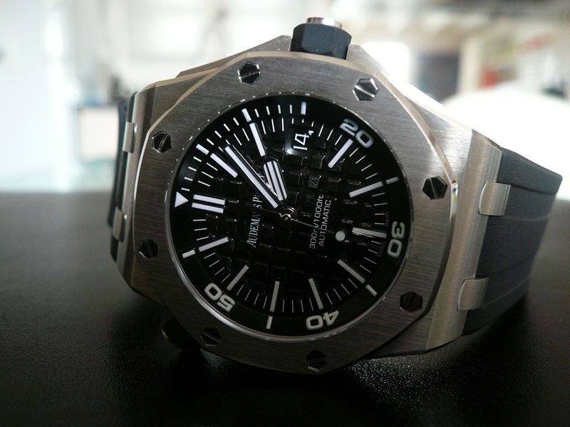 AUDEMARS PIGUET ROYAL OAK OFFSHORE DIVER
 	 
