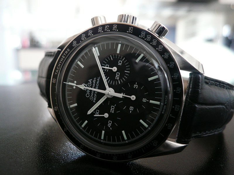 OMEGA SPEEDMASTER MOONWATCH
 	 
