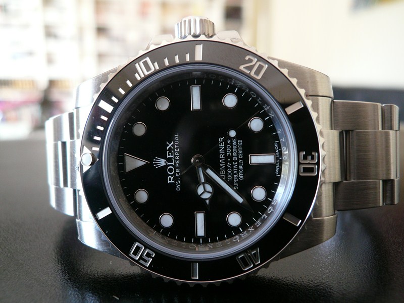 ROLEX SUBMARINER CERAMIQUE
 	 
