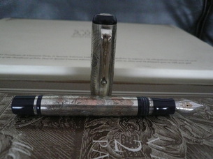 MONTEGRAPPA FOUNTAIN PEN VATICAN 2000 PAPAL PEN