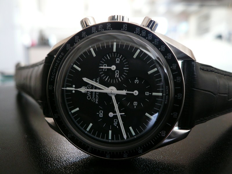 OMEGA SPEEDMASTER MOONWATCH
 	 
