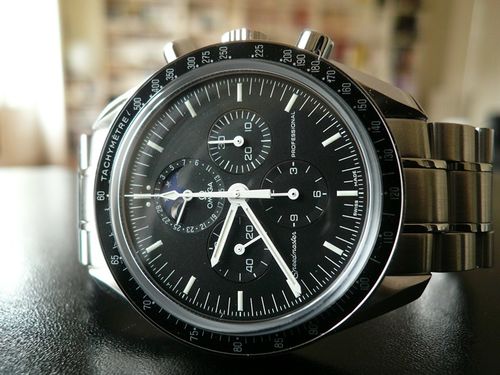 OMEGA SPEEDMASTER MOONWATCH MOONPHASE