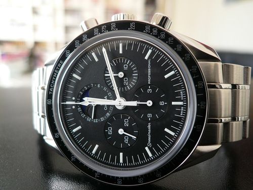 OMEGA SPEEDMASTER MOONWATCH MOONPHASE