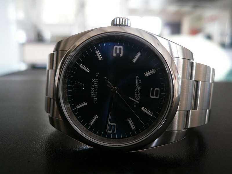 ROLEX OYSTER PERPETUAL
 	 
