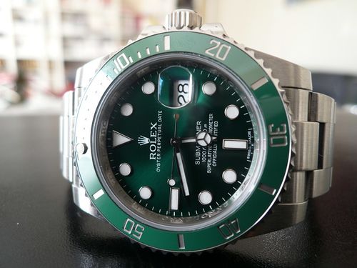 ROLEX SUBMARINER DATE CERAMIQUE LUNETTE VERTE