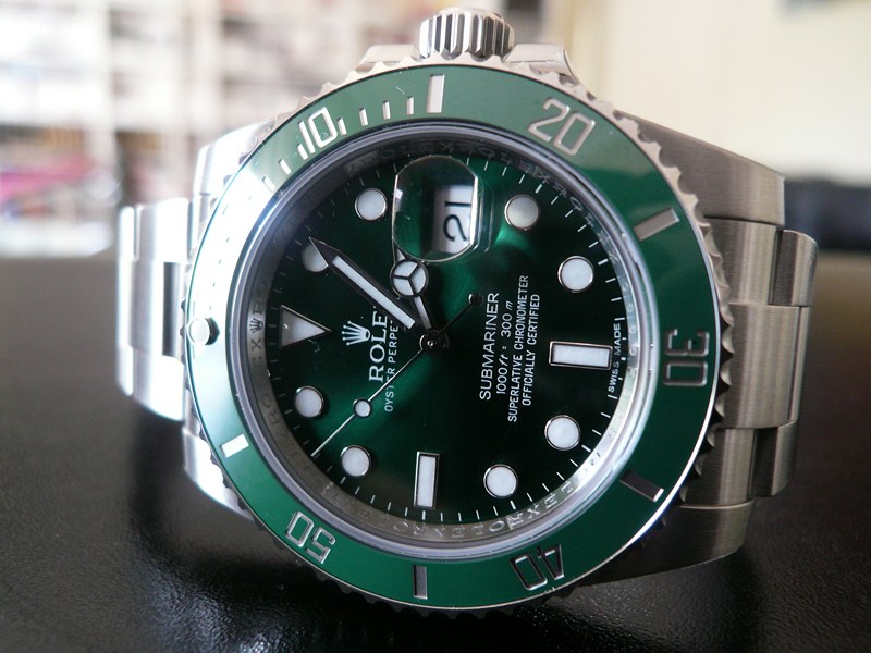 ROLEX SUBMARINER DATE CERAMIQUE LUNETTE VERTE
 	 
