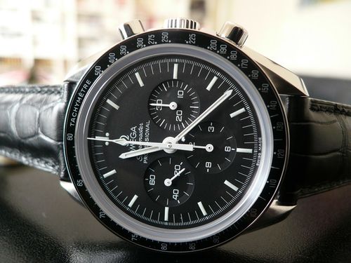 OMEGA SPEEDMASTER MOONWATCH