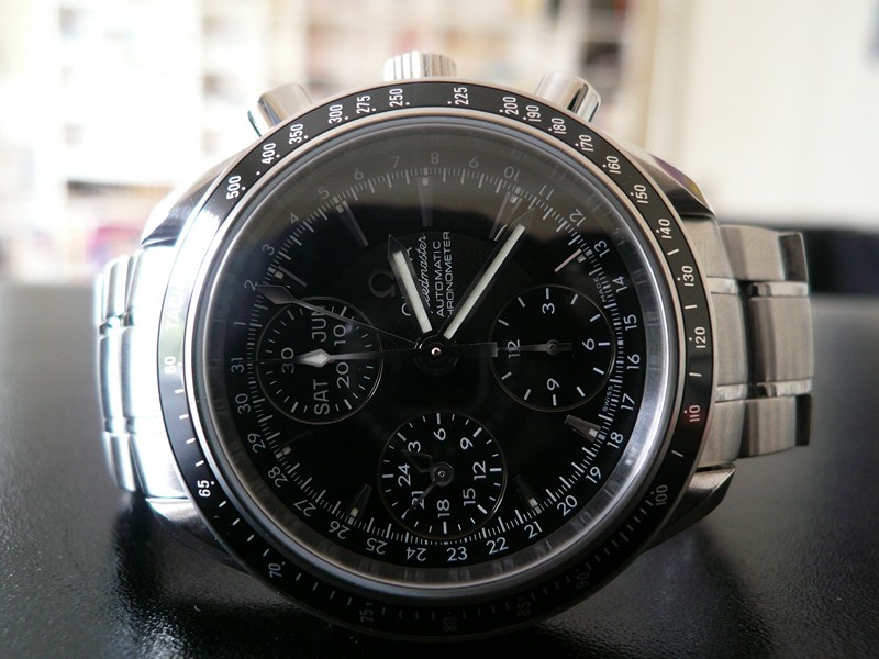 OMEGA SPEEDMASTER DAY-DATE
 	 
