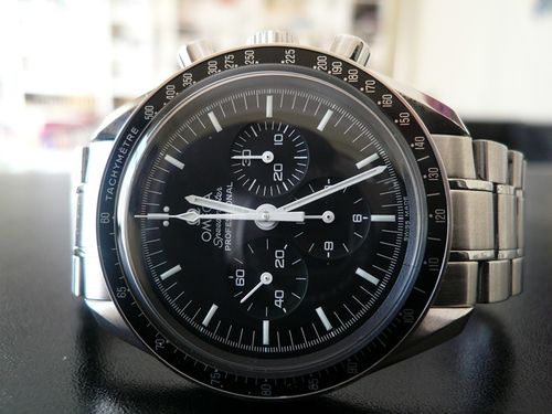 OMEGA SPEEDMASTER MOONWATCH