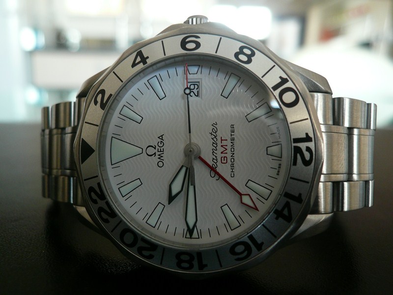 OMEGA SEAMASTER DIVER 300 M GMT
 	 
