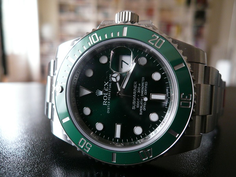 ROLEX SUBMARINER DATE CERAMIQUE LUNETTE VERTE
 	 
