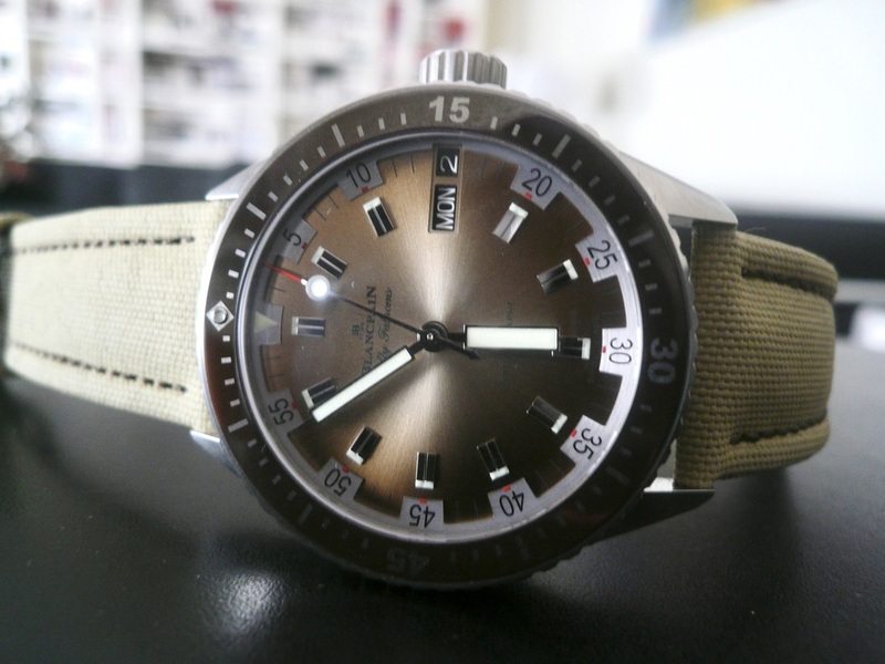 photo n°1 : BLANCPAIN FIFTY FATHOMS BATHYSCAPHE LIMITED SERIES DESERT