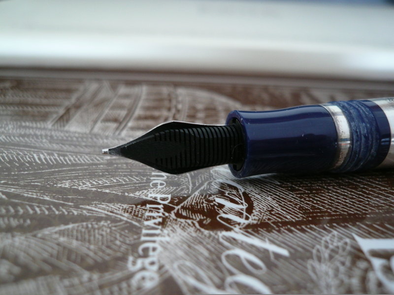 photo n°3 : MONTEGRAPPA FOUNTAIN PEN VATICAN 2000 PAPAL PEN