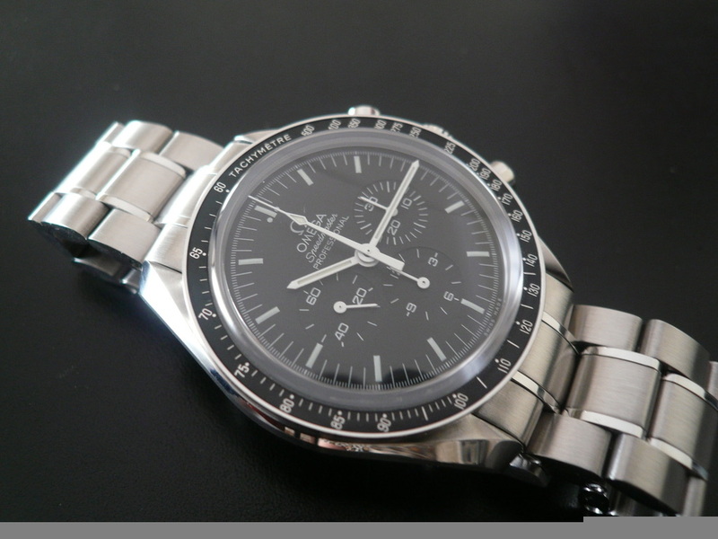 photo n°2 : OMEGA SPEEDMASTER MOONWATCH