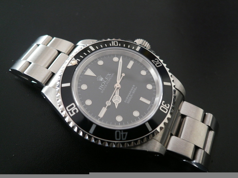 photo n°2 : ROLEX SUBMARINER CADRAN ET AIGUILLES TRITIUM