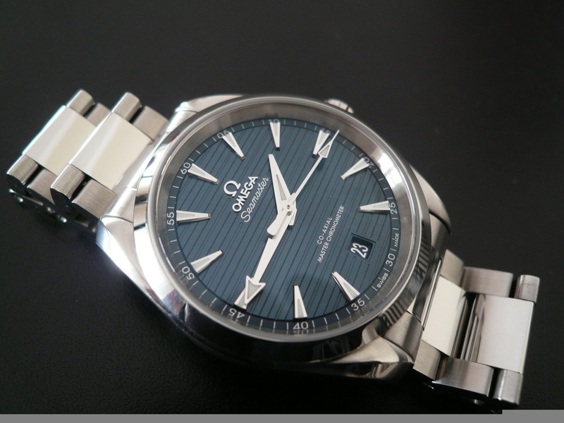 photo n°2 : OMEGA SEAMASTER AQUA TERRA 150M MASTER CO-AXIAL 38