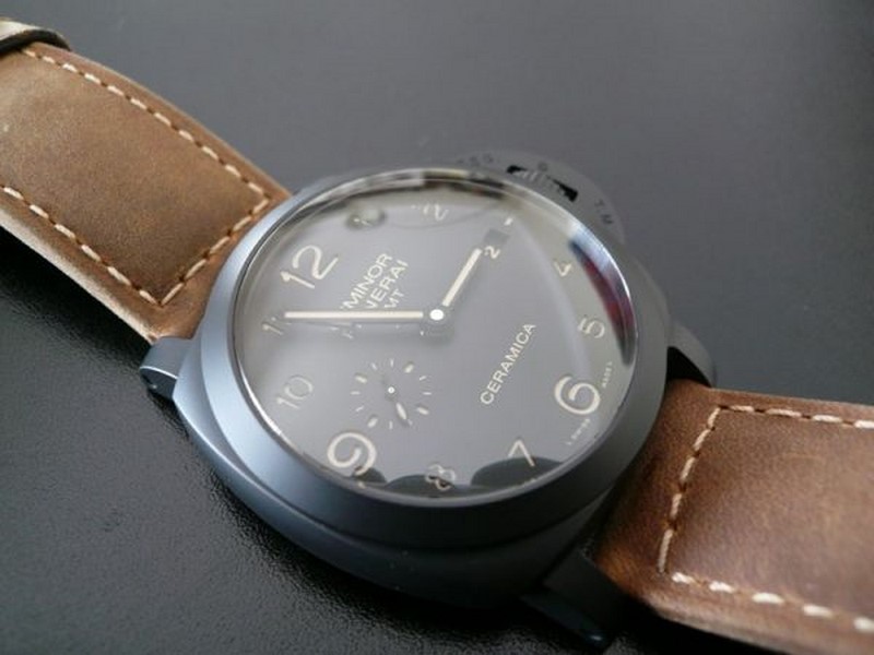 photo n°2 : PANERAI LUMINOR 1950 3 DAYS GMT CERAMICA