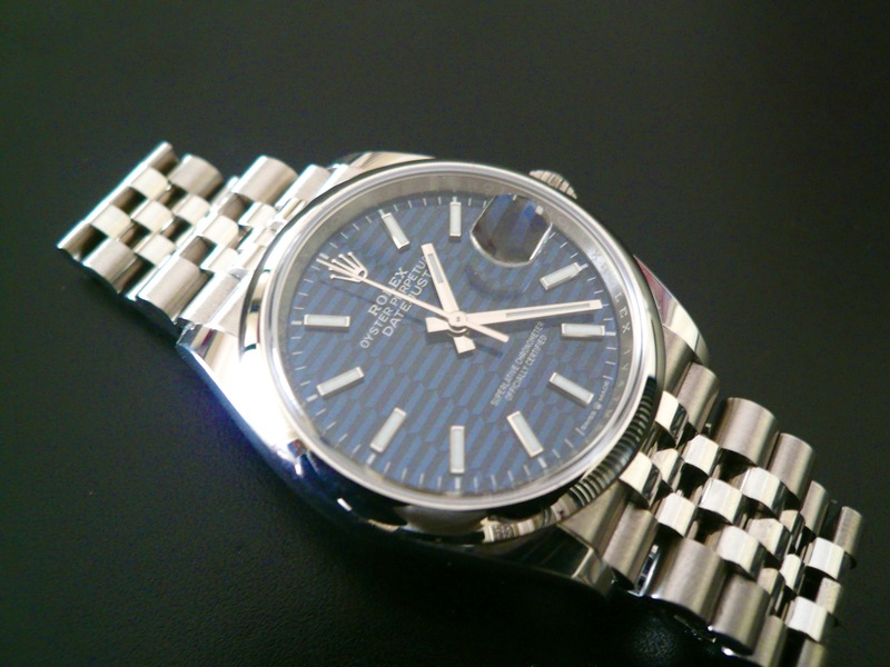 photo n°2 : ROLEX DATEJUST 36 CADRAN BLEU CANNELÉ