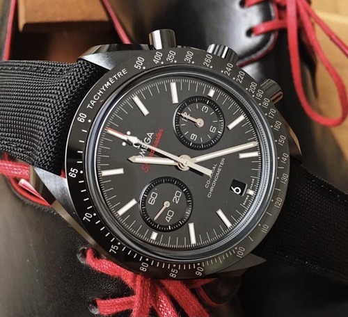 OMEGA SPEEDMASTER DARK SIDE OF THE MOON