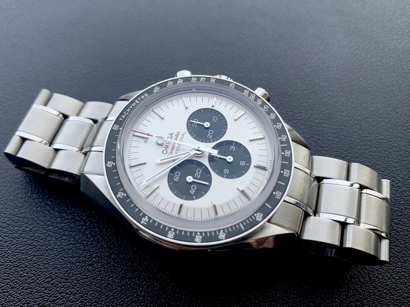 photo n°2 : OMEGA SPEEDMASTER TOKYO 2020 PANDA