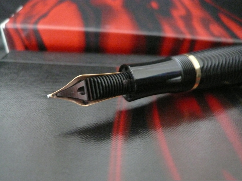 photo n°3 : MONTBLANC STYLO PLUME VIRGINIA WOOLF