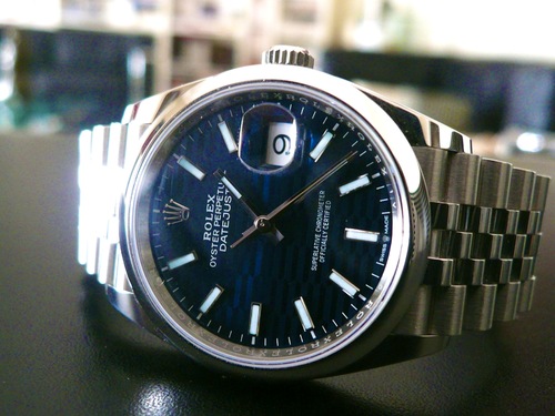 ROLEX DATEJUST 36 CADRAN BLEU CANNELÉ