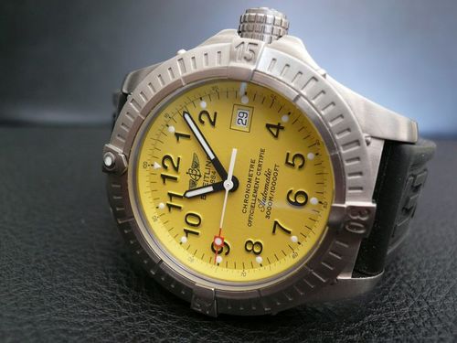 BREITLING AVENGER SEAWOLF