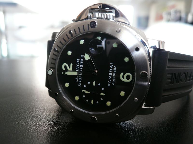 PANERAI LUMINOR SUBMERSIBLE
 	 
