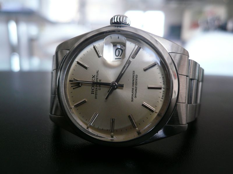 ROLEX OYSTER DATE PLEXI VINTAGE
 	 
