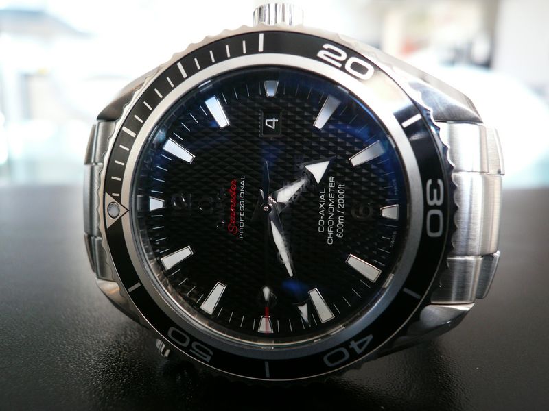 OMEGA SEAMASTER PLANET OCEAN 'QUANTUM OF SOLACE'
 	 
