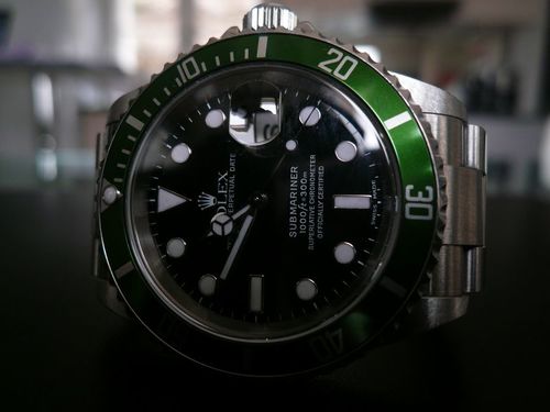 ROLEX SUBMARINER DATE A LUNETTE VERTE