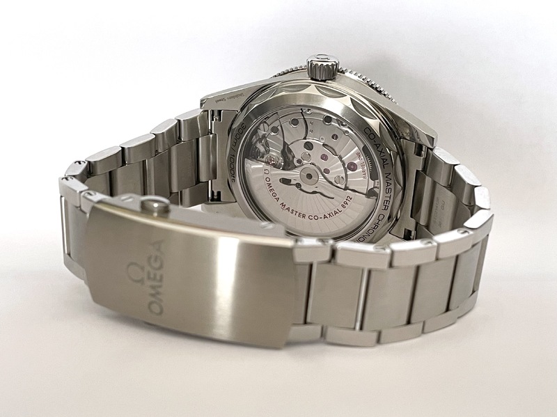 photo n°4 : OMEGA SEAMASTER 300 MASTER CO-AXIAL