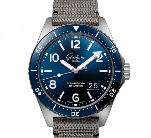 GLASHÜTTE ORIGINAL SEAQ PANORAMA DATE