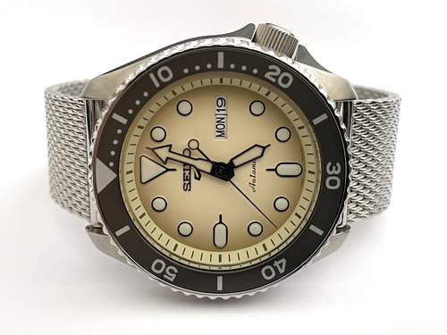 SEIKO 5 SPORTS