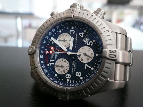 BREITLING CHRONO AVENGER M1