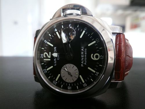 PANERAI LUMINOR GMT