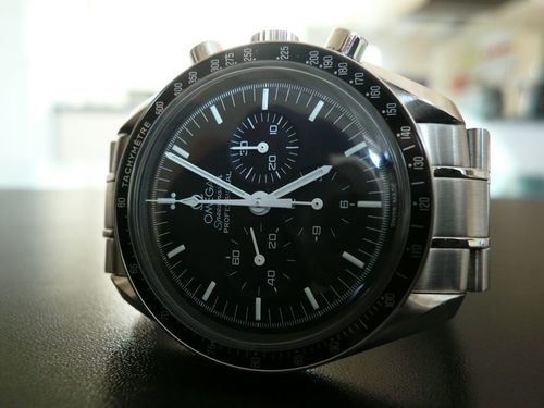 OMEGA SPEEDMASTER MOONWATCH