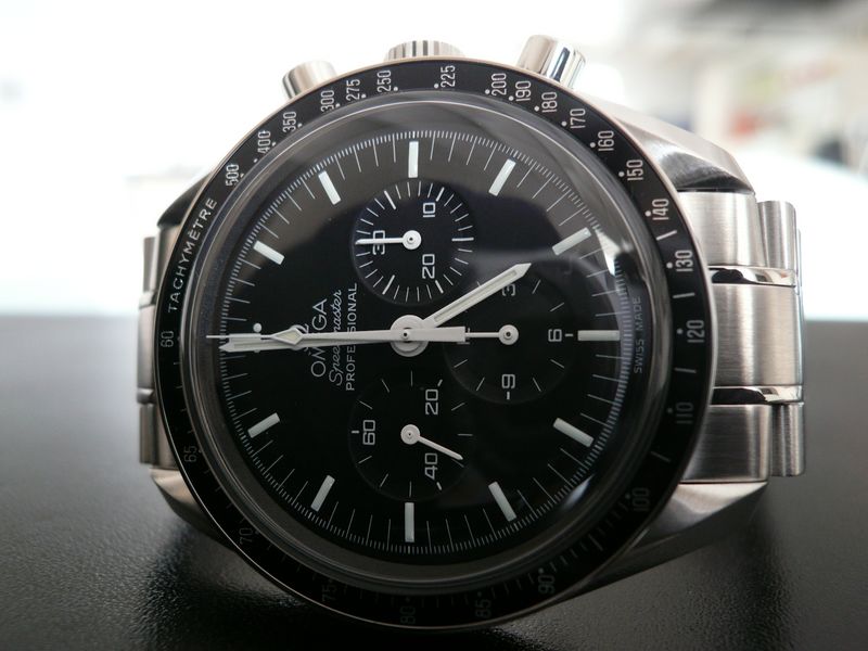OMEGA SPEEDMASTER MOONWATCH
 	 
