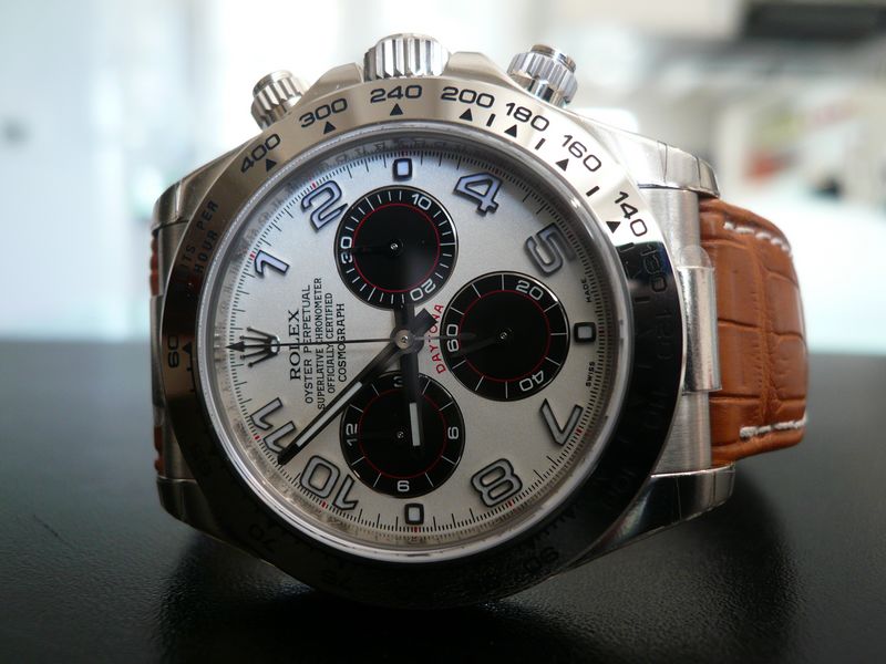 ROLEX DAYTONA OR GRIS
 	 
