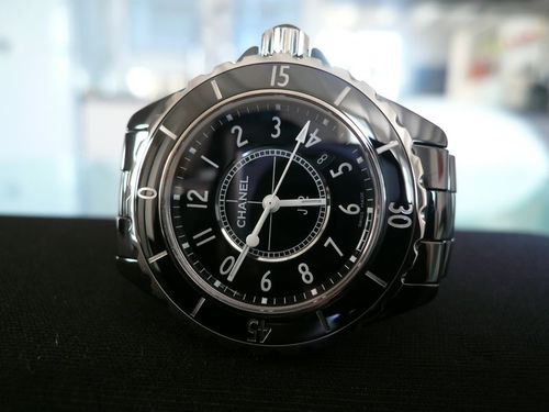 CHANEL J12