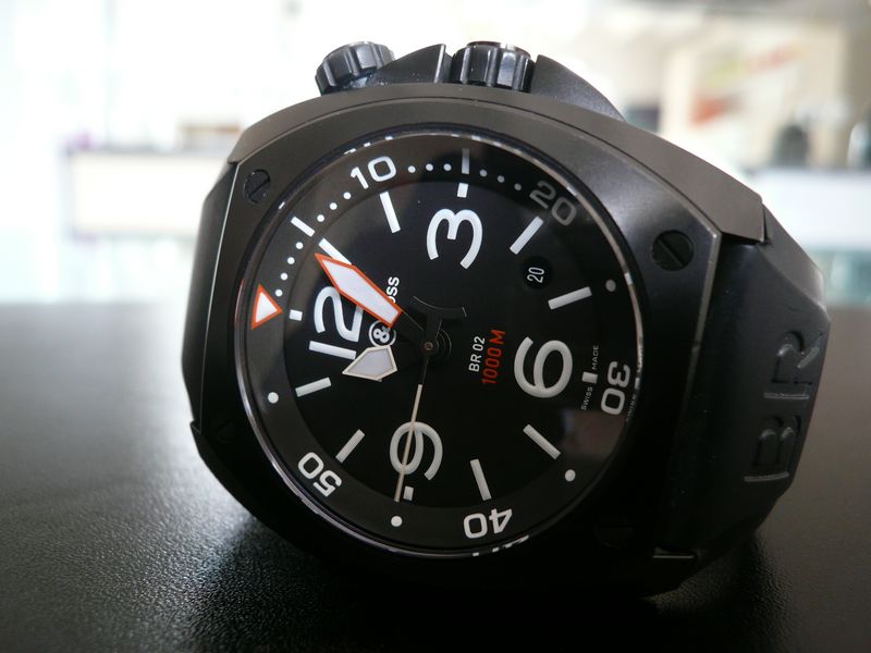BELL & ROSS BR02 CARBON 1000 M
 	 
