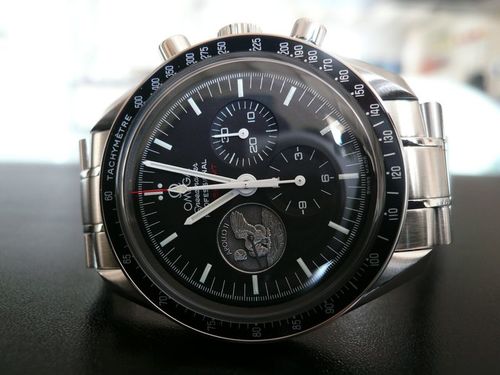 OMEGA MOONWATCH APOLLO 11