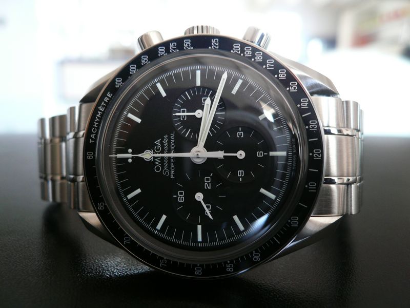 OMEGA SPEEDMASTER MOONWATCH
 	 
