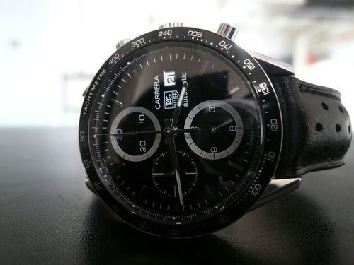 TAG HEUER CARRERA