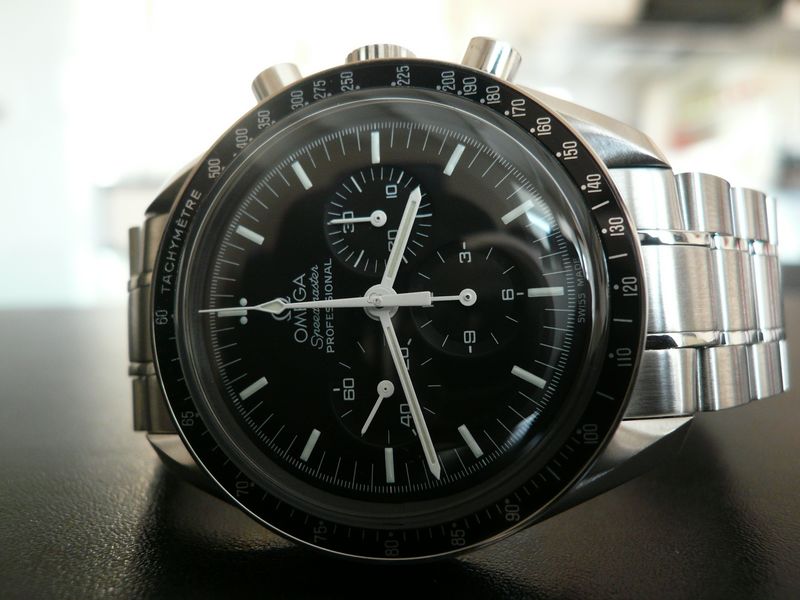 OMEGA SPEEDMASTER MOONWATCH
 	 
