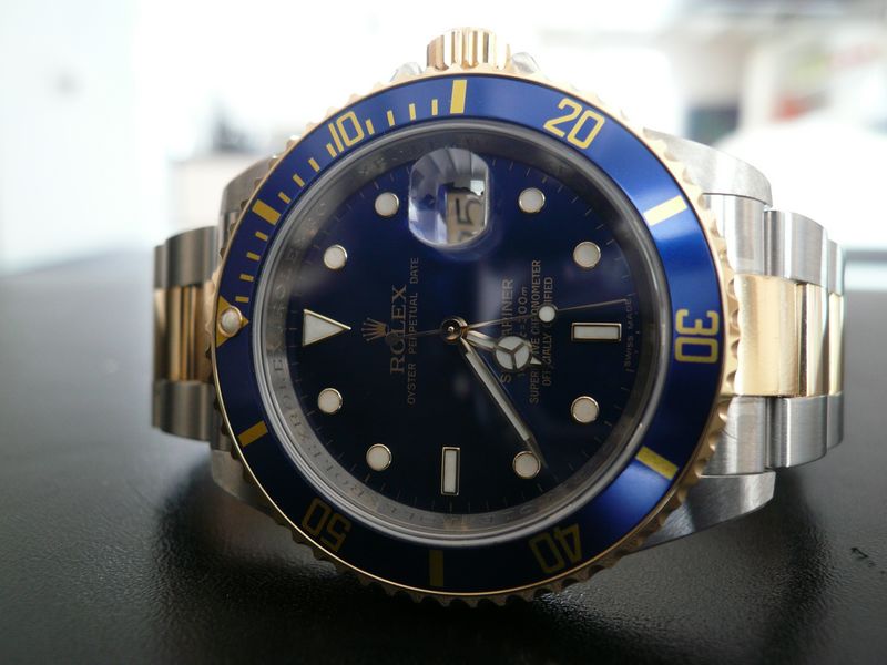 ROLEX SUBMARINER DATE OR ET ACIER
 	 
