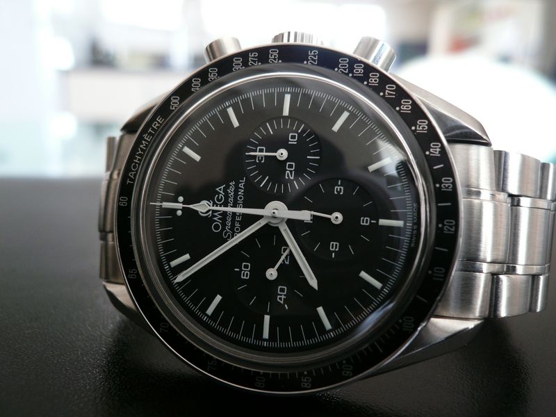 OMEGA SPEEDMASTER MOONWATCH
 	 
